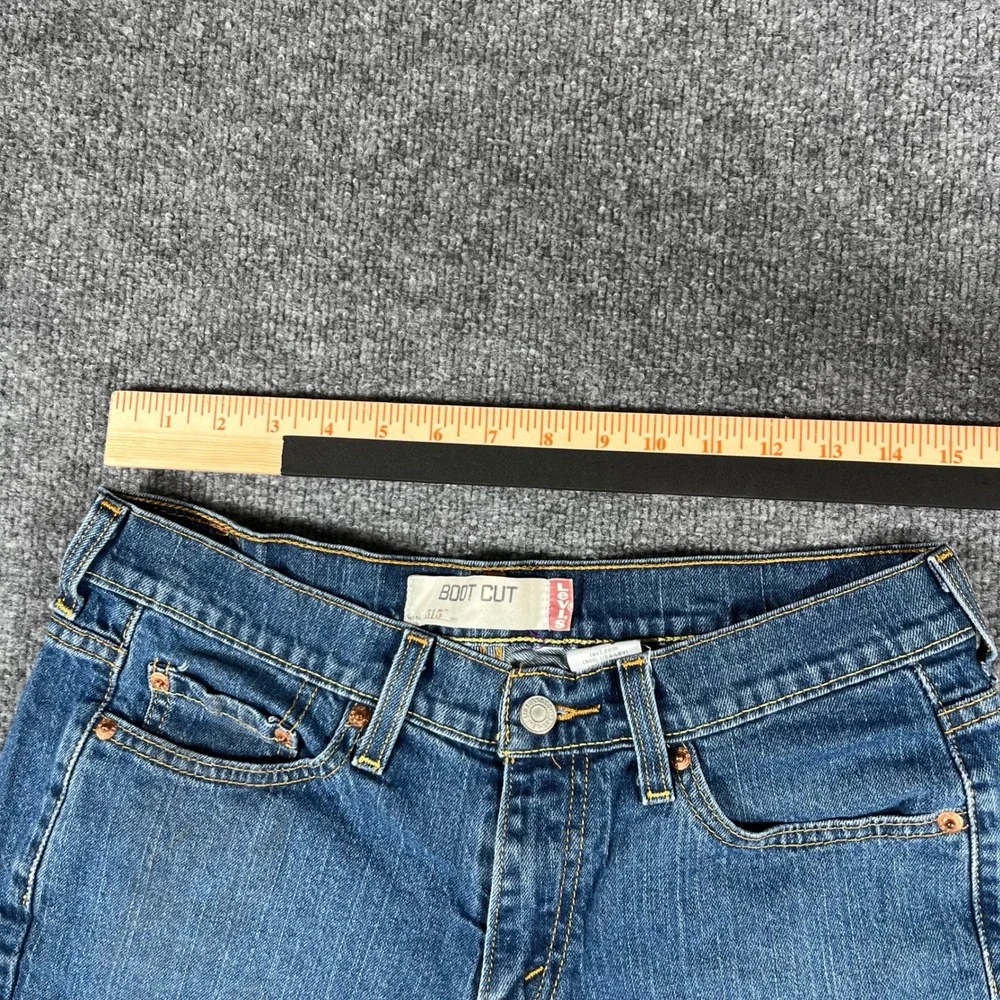 Levis Shorts Womens 10M Blue Denim Cut Off Frayed Hem Stretch 515 Boot Cut